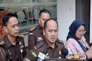 Istana Respons Penggeledahan Polri dan Penjagaan TNI di Rumah Jampidsus Febrie: Kabar Terbaru dan Tanggapan Resmi