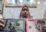 Kekhawatiran Rupiah Melemah: Terancam Menembus Rp18.000, Ini Penyebabnya
